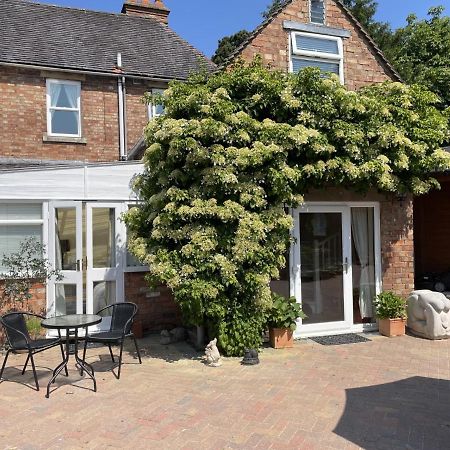 Apartamento The Corner House, 36, Broadway Road, Evesham Exterior foto